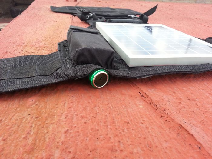 Chaleco con Panel Solar 